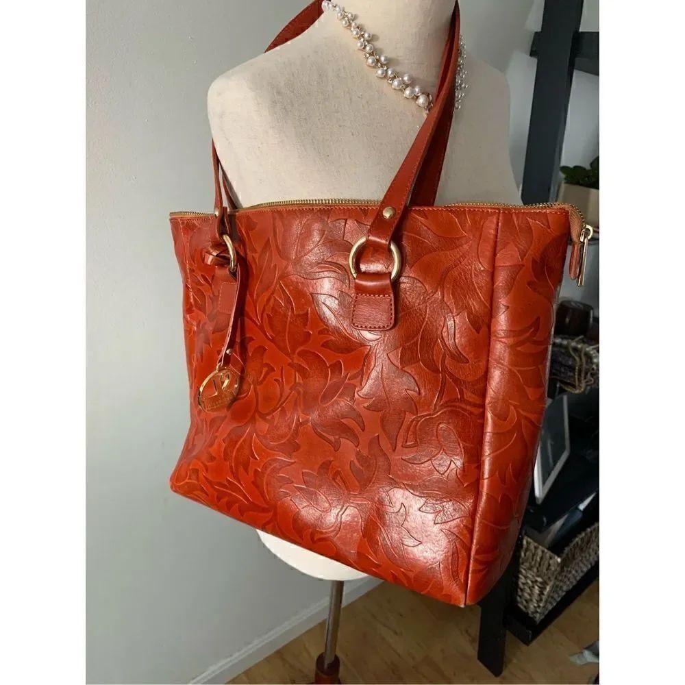Ladies Valentina Embossed Leather Handbag Handmade in Italy